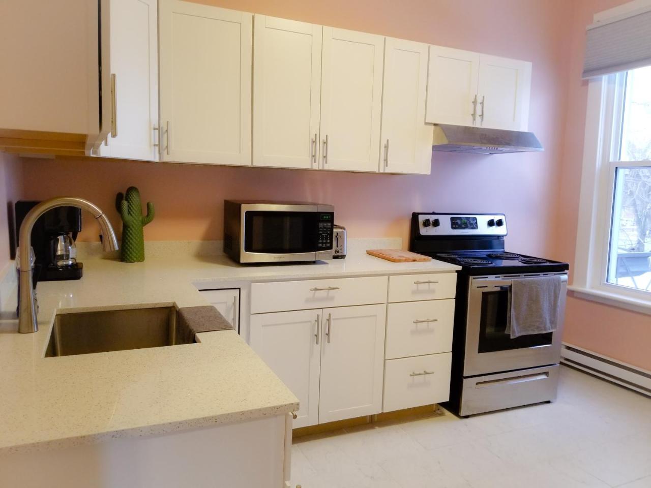 Ottawa Stay Downtown Suites Bagian luar foto