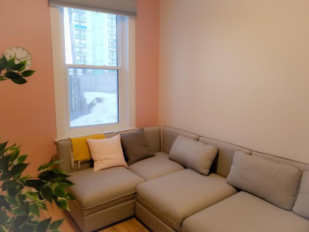 Ottawa Stay Downtown Suites Bagian luar foto