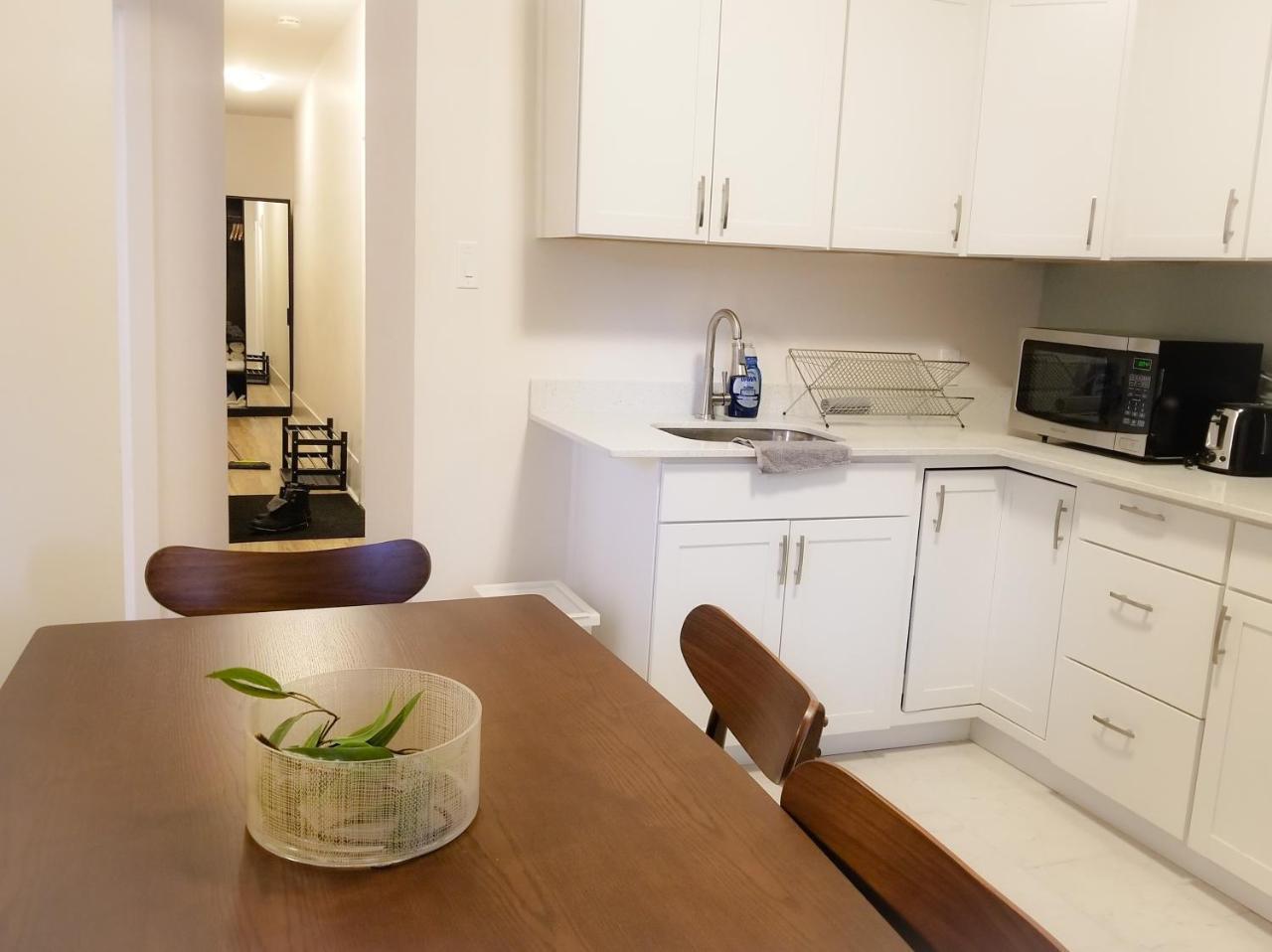 Ottawa Stay Downtown Suites Bagian luar foto